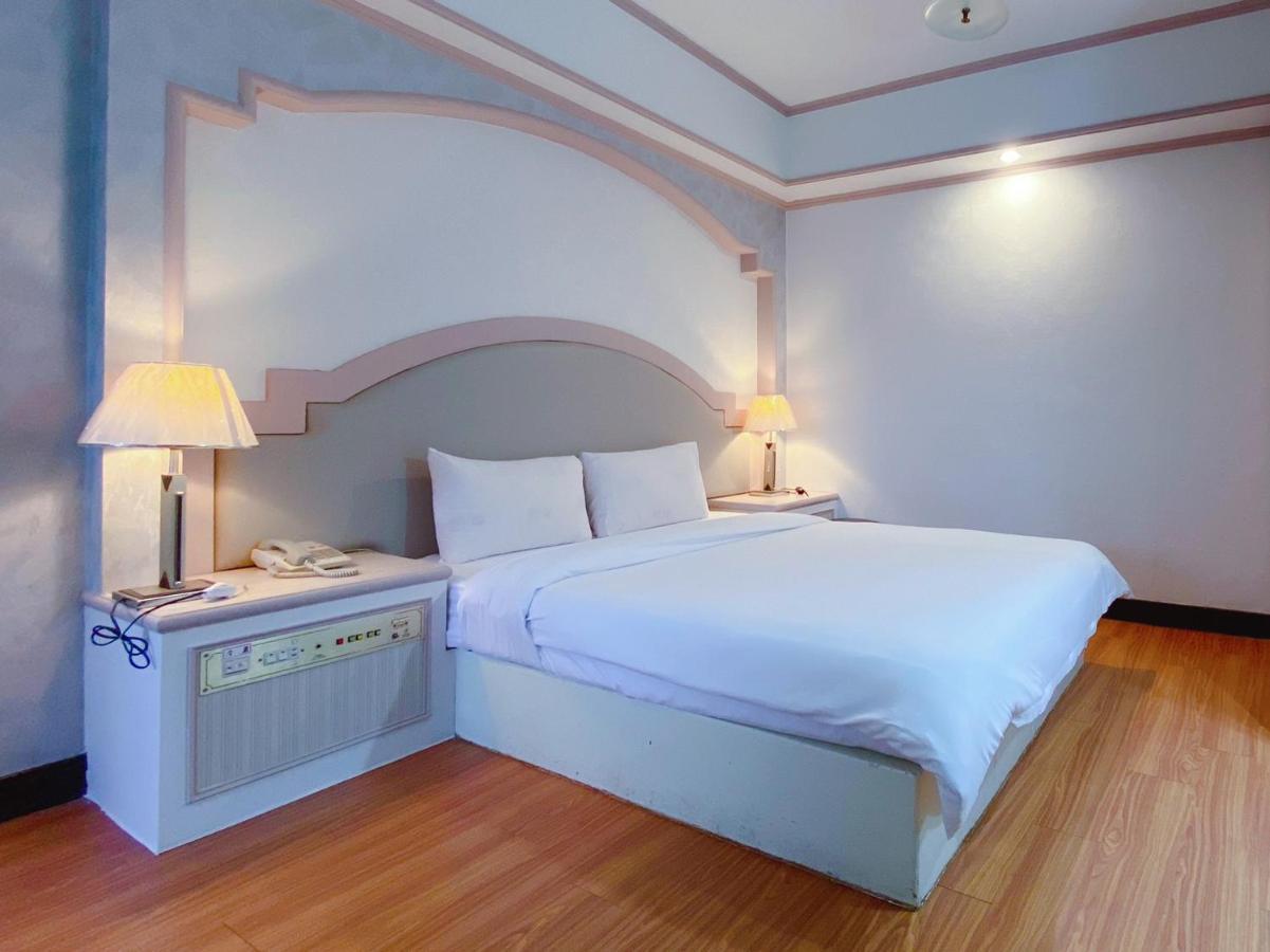 Chrysler Hotel 타이베이 외부 사진