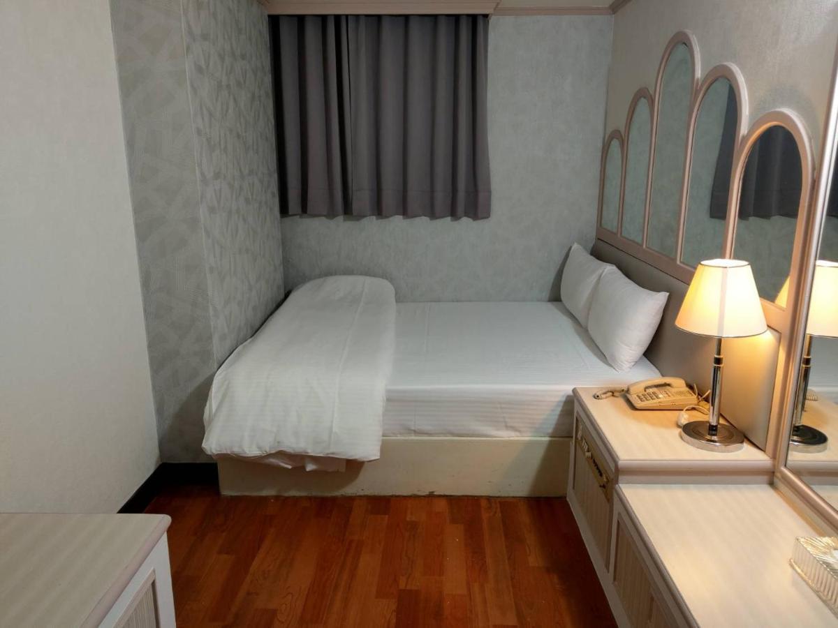 Chrysler Hotel 타이베이 외부 사진